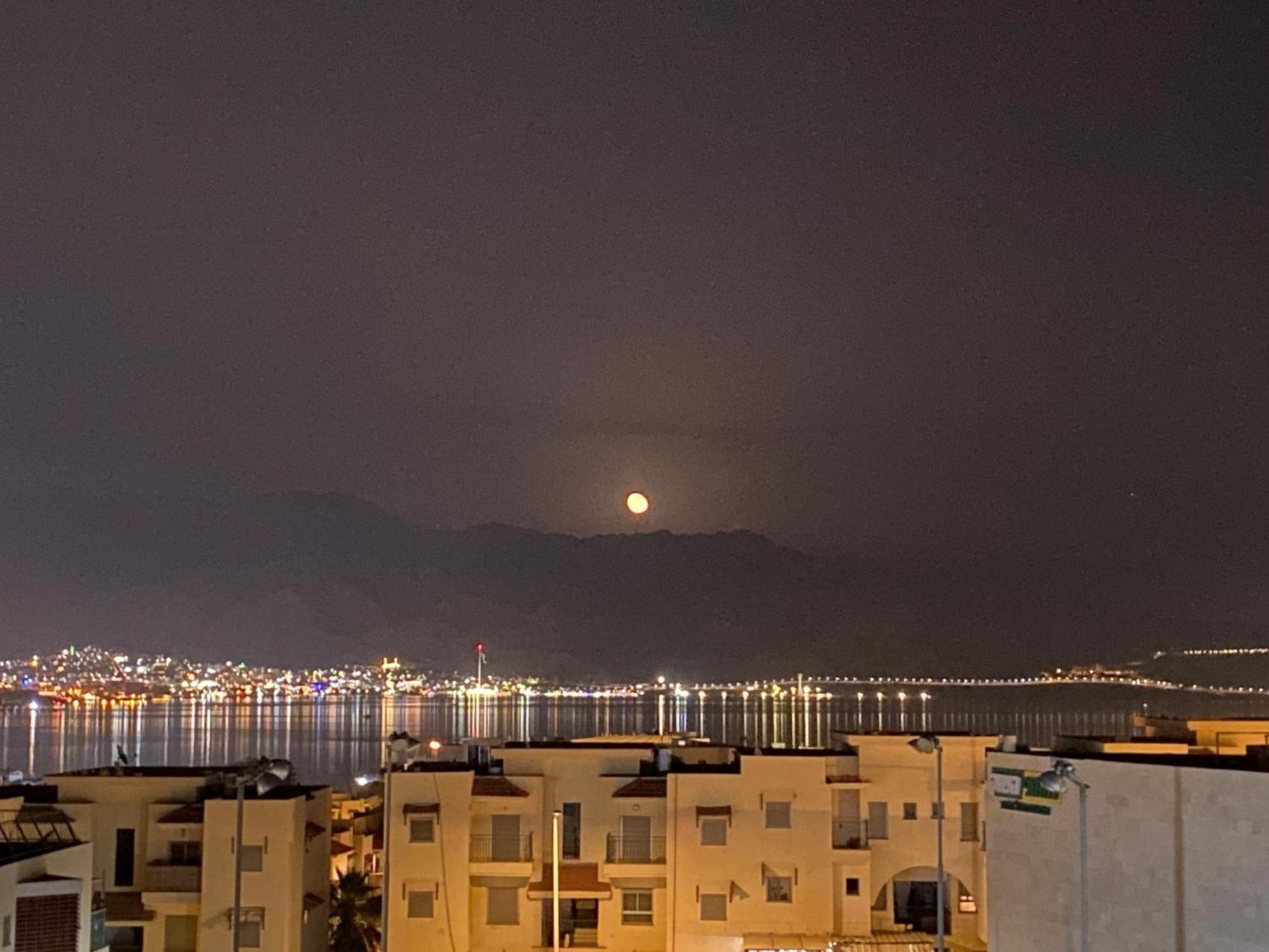Ferienwohnung Seaside House & Free Parking Eilat Exterior foto